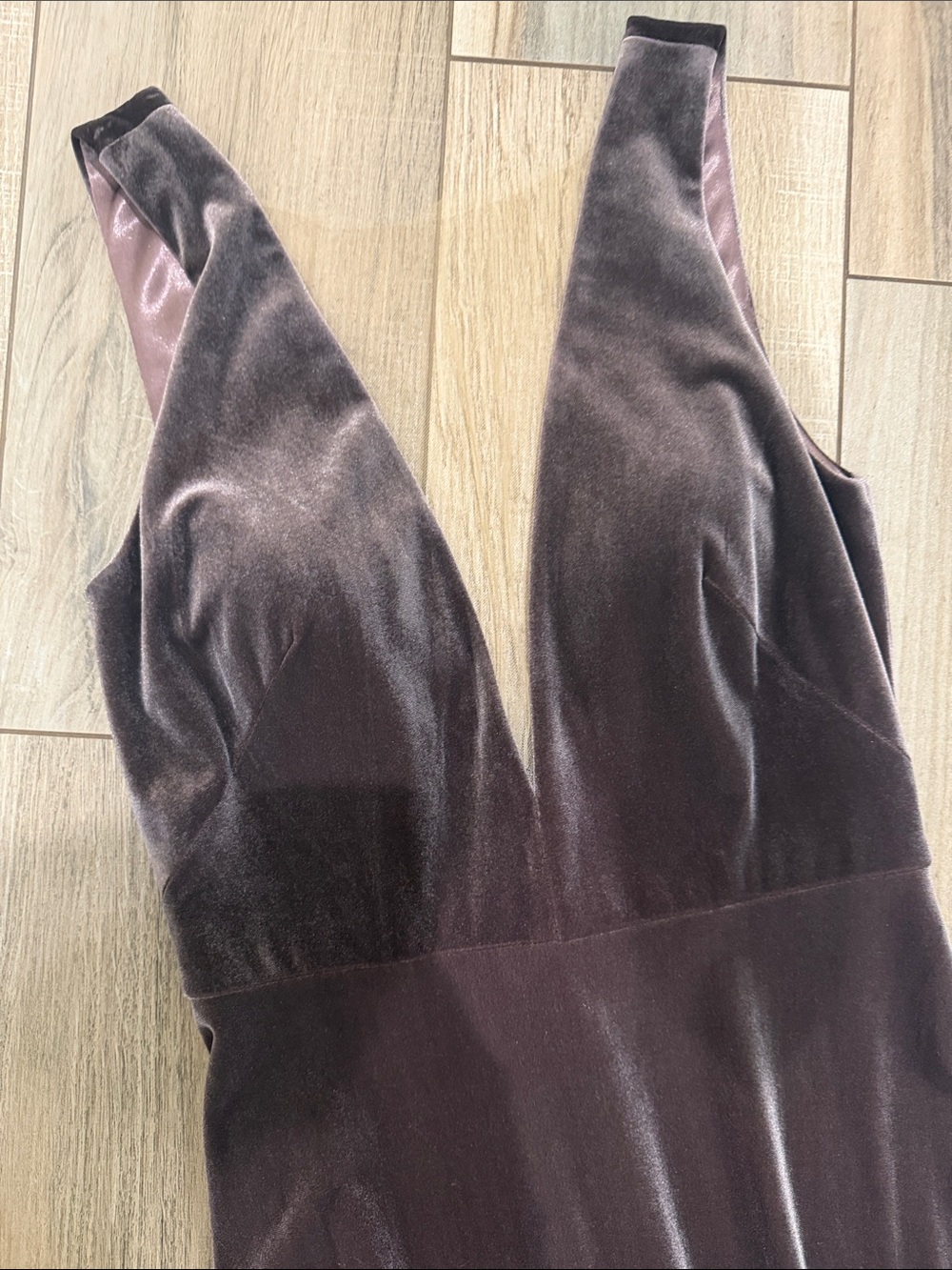 NWT Jenny Yoo Velvet Maxi Gown in Vintage Plum - Picture 4 of 10